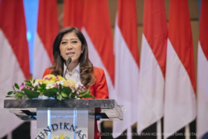 Menkomdigi Ajak Lulusan Undiknas Gunakan Teknologi dengan Etika