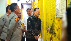 Kunjungan Dapil, Adang Tekankan Kesiapan Polres Jakut dalam Penerapan KUHP-KUHAP Baru