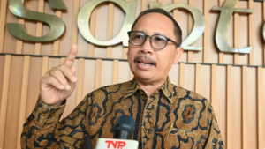 Muhamad Nur Purnamasidi Perjuangkan Kepastian Status dan Kesejahteraan Guru Non-ASN