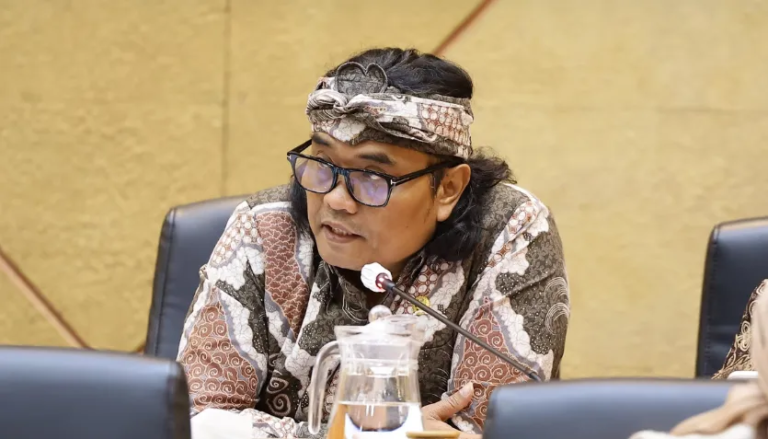 Nurhadi Dorong Pemerintah Segera Terbitkan Aturan Pelaksana UU Pelindungan Ketenagakerjaan